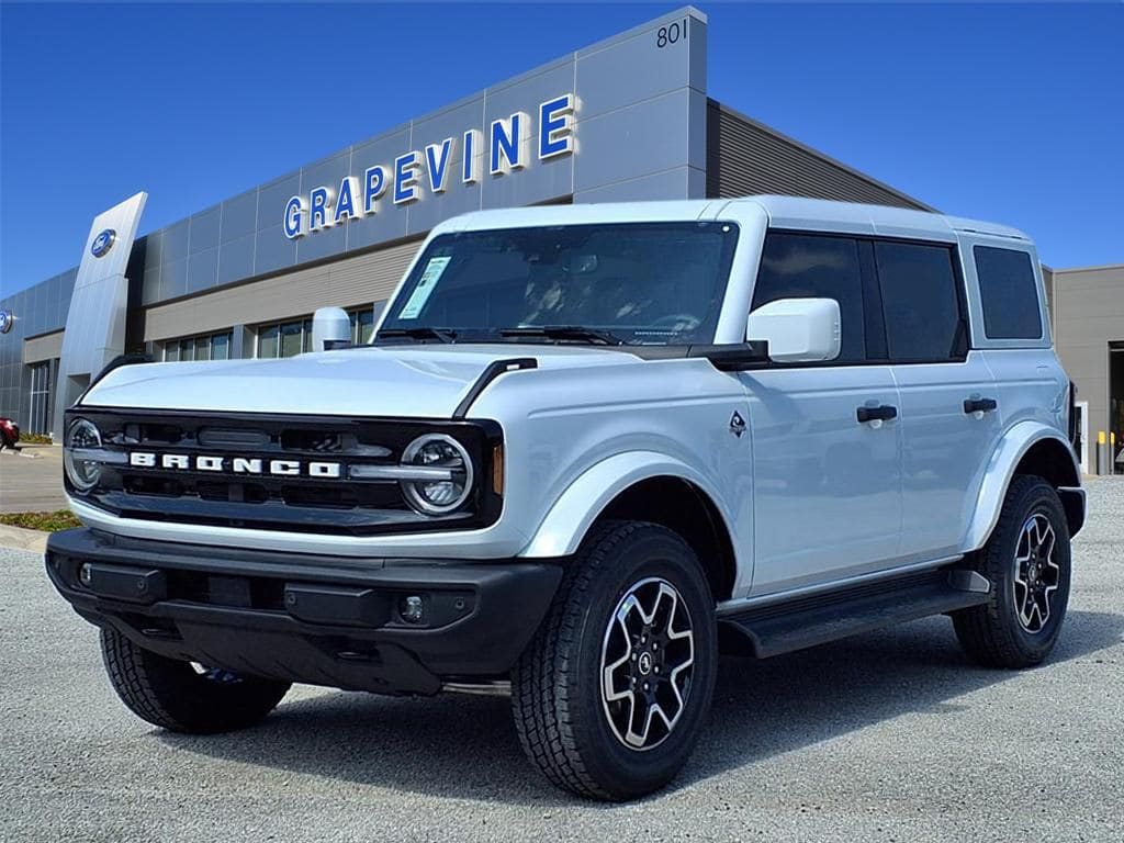2026 Ford Bronco Outer Banks 4x4's photo