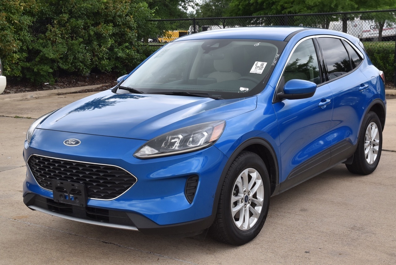 Used 2020 Ford Escape SE with VIN 1FMCU0G60LUA76385 for sale in Grapevine, TX