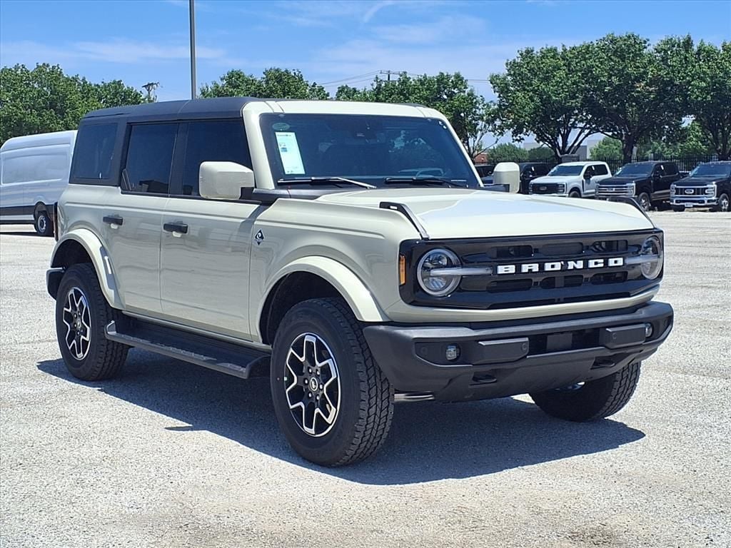 New 2026 Ford Bronco Outer Banks SUV
