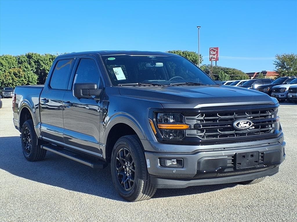 New 2025 Ford F-150 XLT Truck SuperCrew Cab