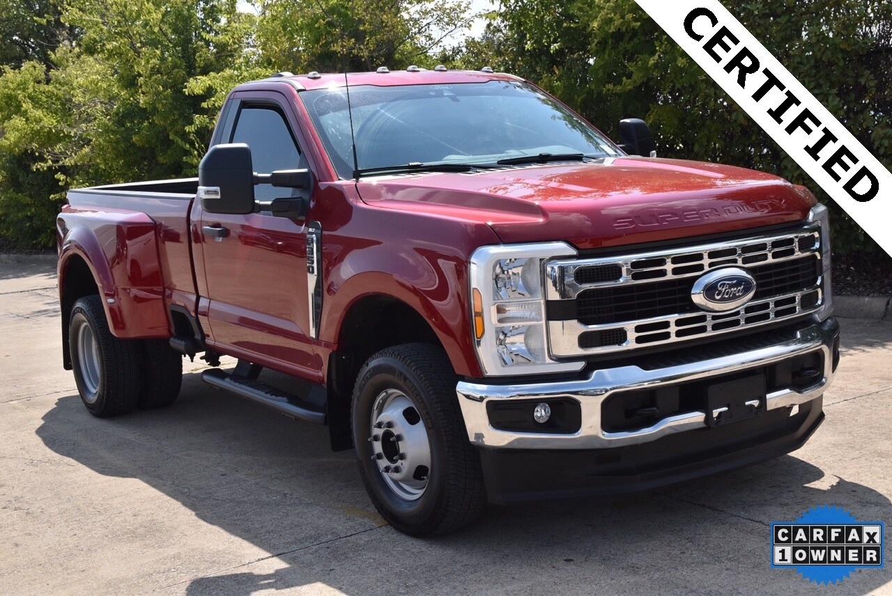 2025 Ford F-350 XLT photo 3