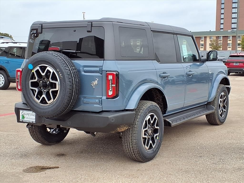 New 2025 Ford Bronco Outer Banks SUV