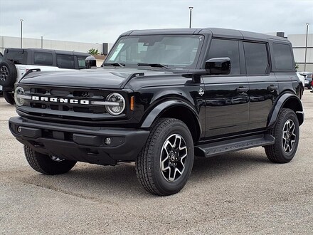 2026 Ford Bronco Outer Banks SUV