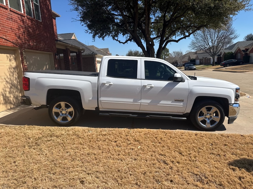Used 2018 Chevrolet Silverado 1500 LT Truck Crew Cab