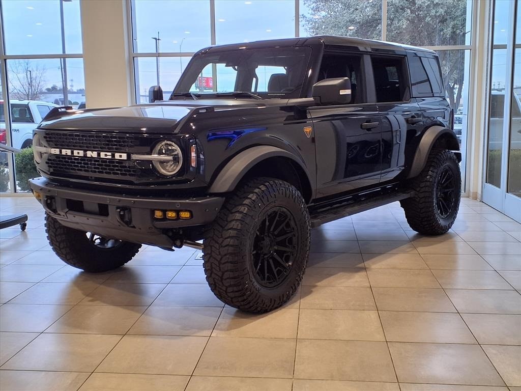 New 2025 Ford Bronco Badlands SUV