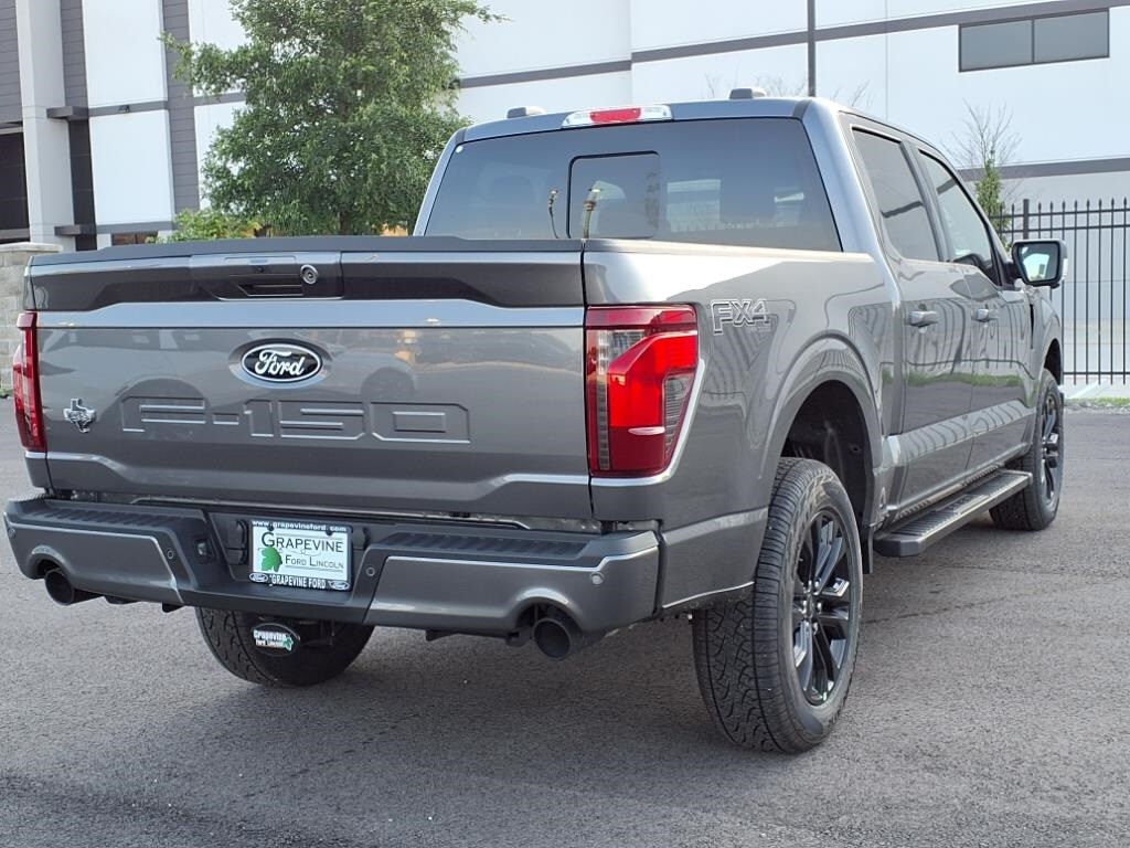 2025 Ford F-150 XLT photo 4