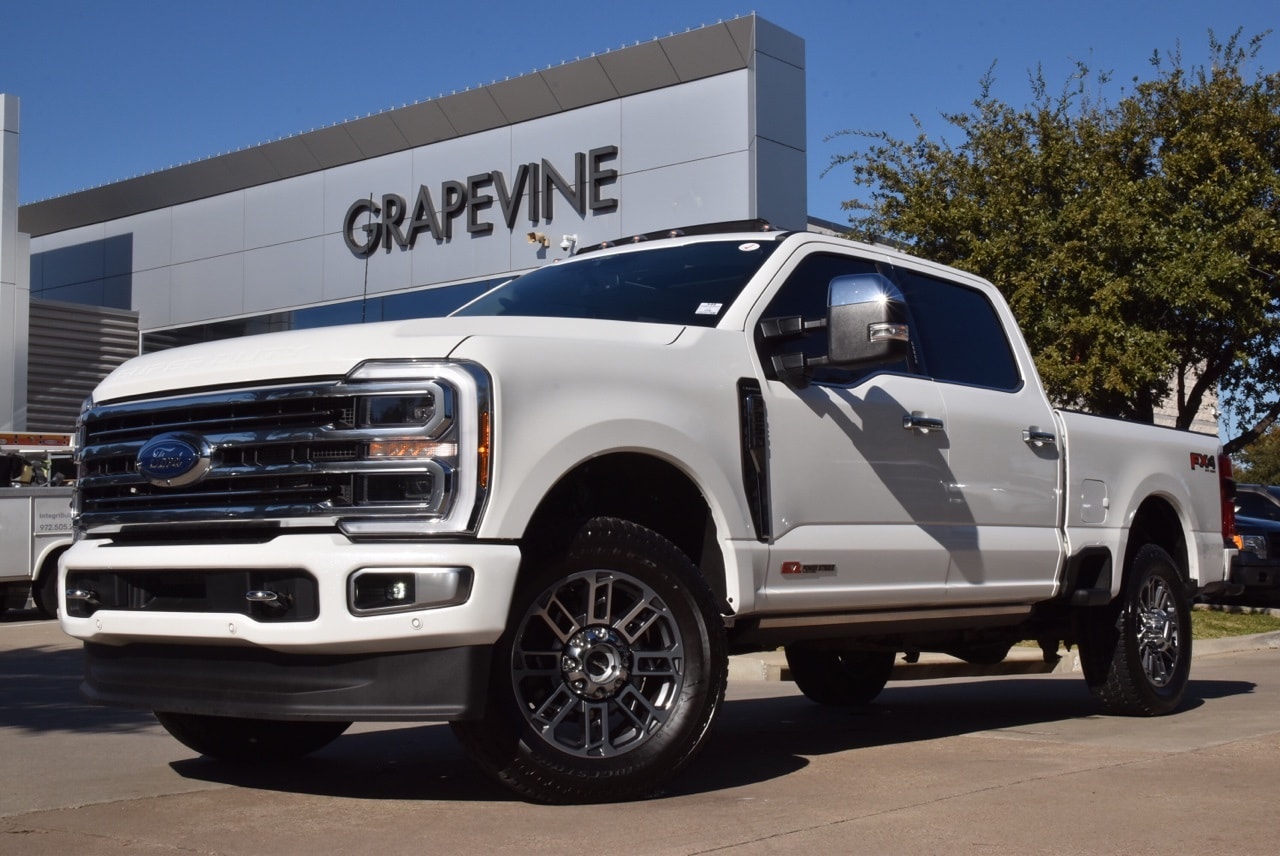 2024 Ford F-250 Super Duty Limited's photo