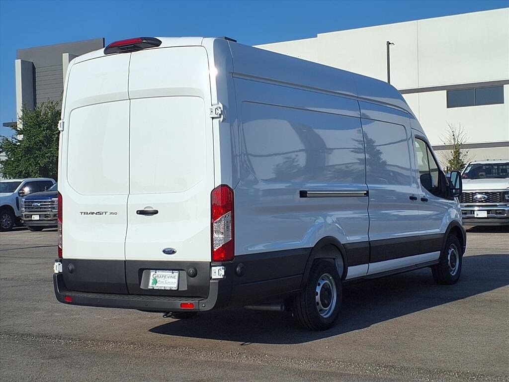 2025 Ford Transit photo 4