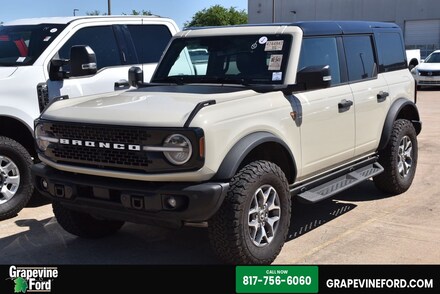2025 Ford Bronco Badlands SUV