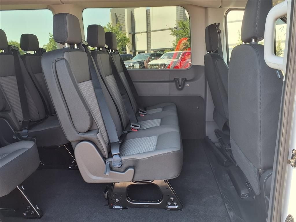 2025 Ford Transit Passenger Van XLT - Photo 19