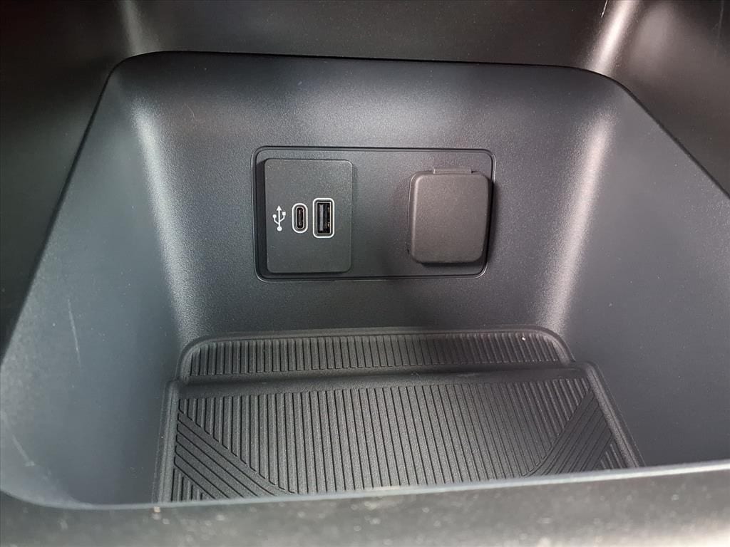 2026 Ford Explorer Active - Photo 11