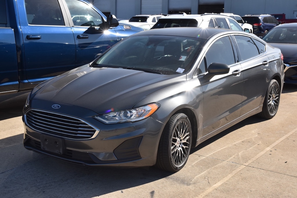 Used 2020 Ford Fusion SE Sedan