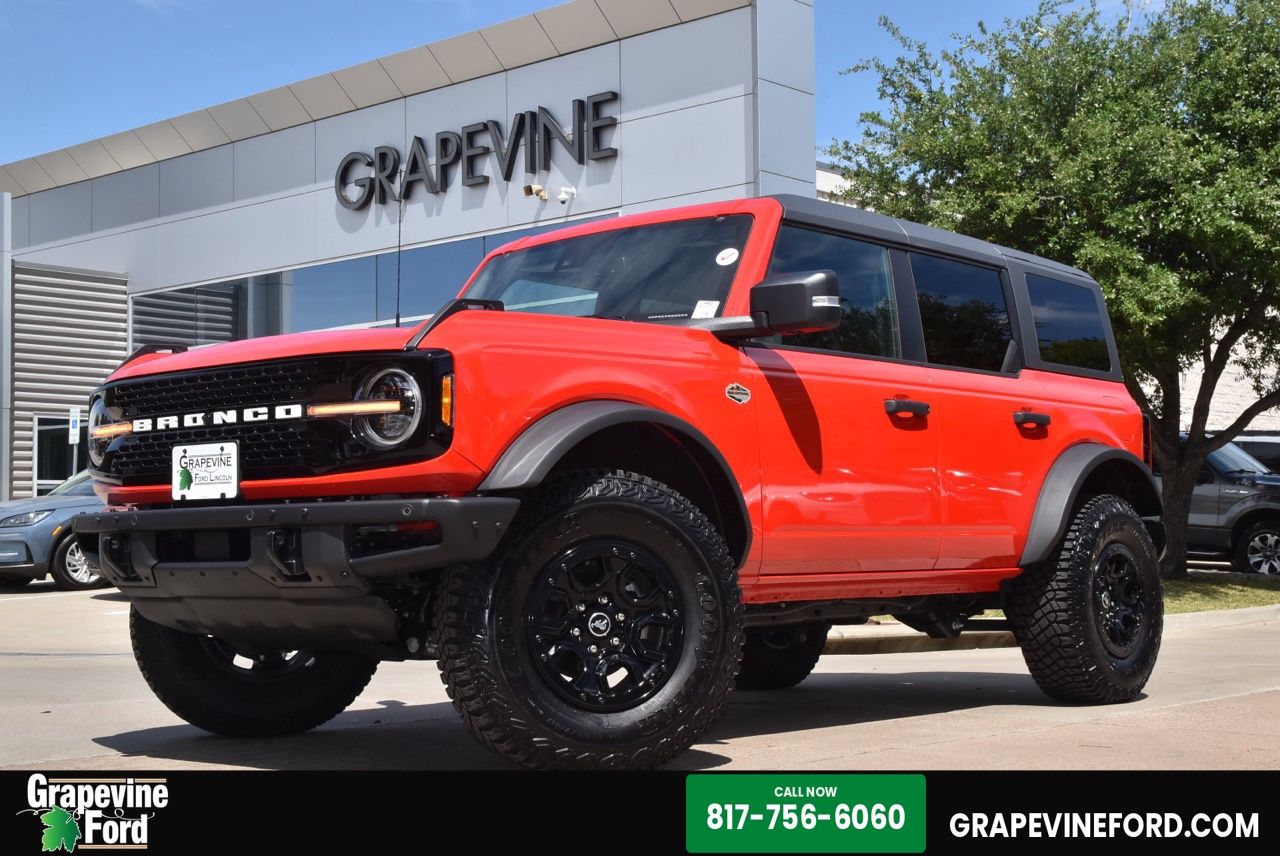 2024 Ford Bronco Wildtrak 4x4's photo