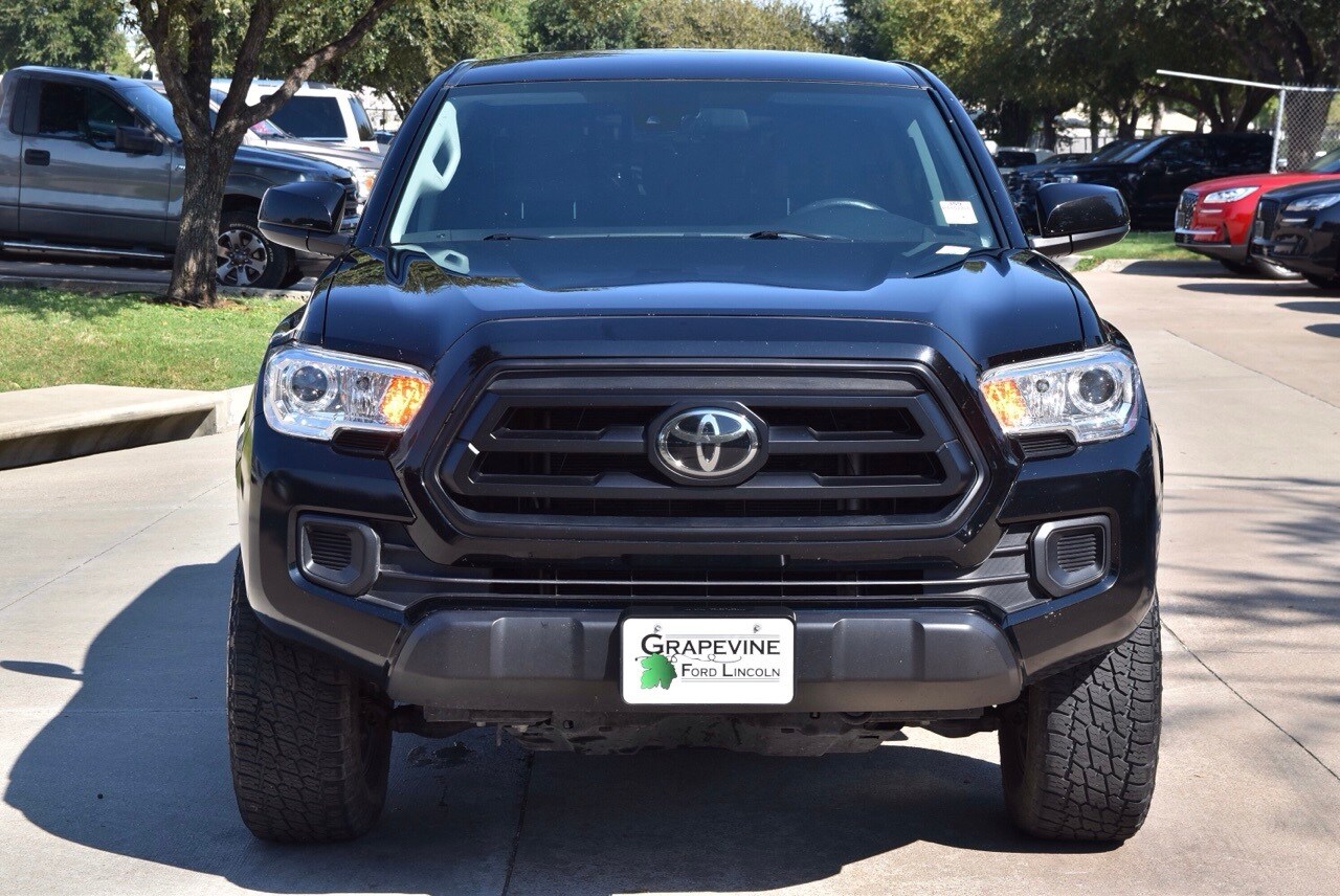 2023 Toyota Tacoma SR photo 2