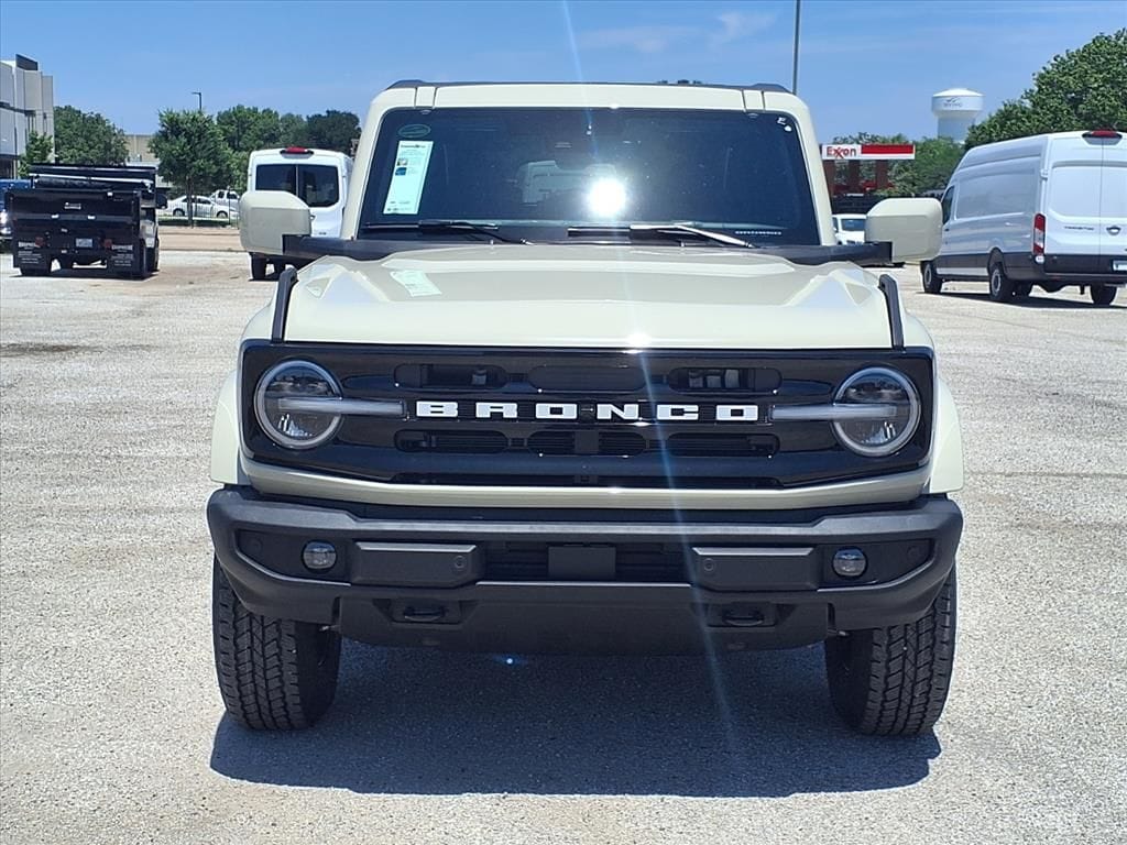 New 2026 Ford Bronco Outer Banks SUV