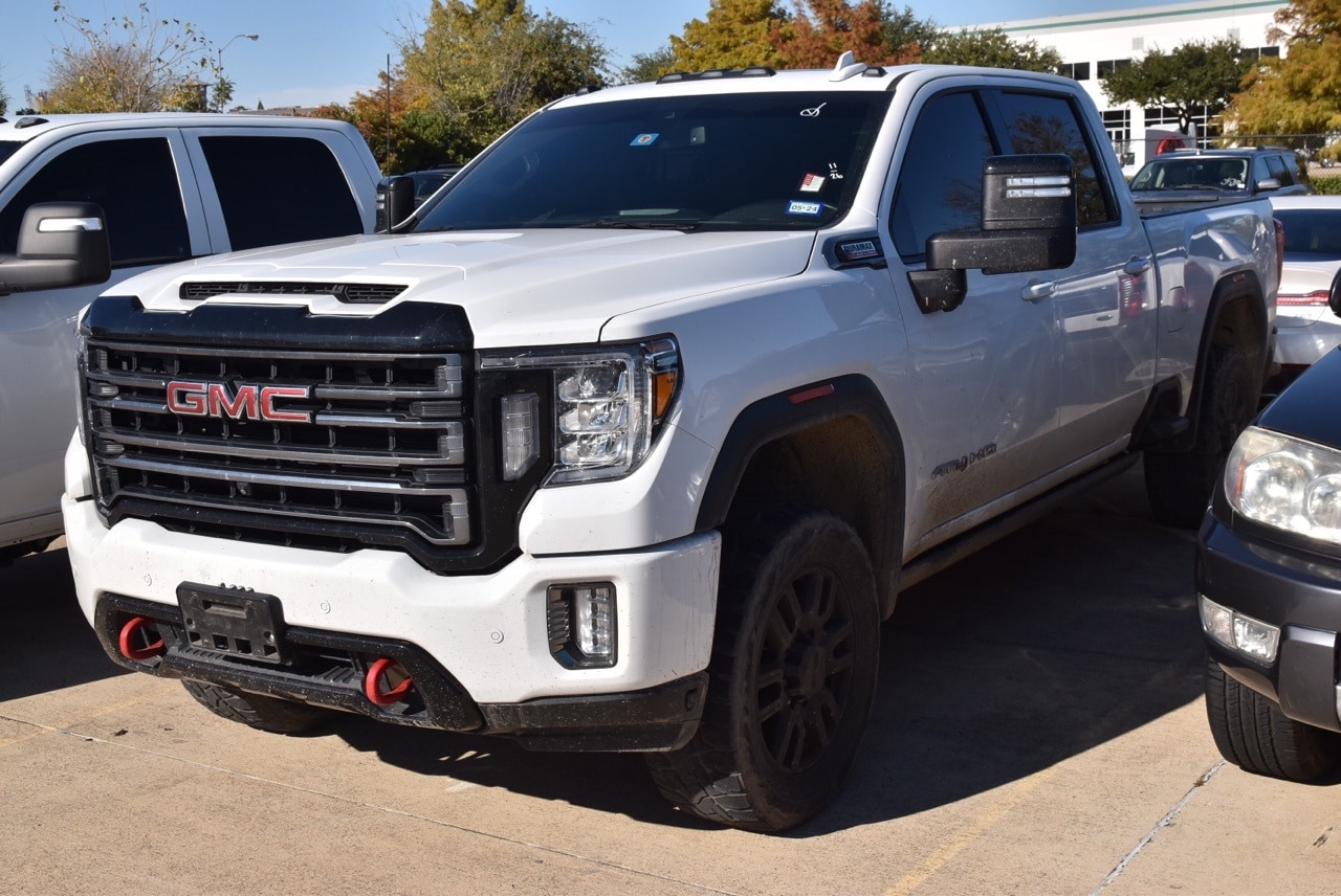 2022 GMC Sierra 2500HD AT4's photo