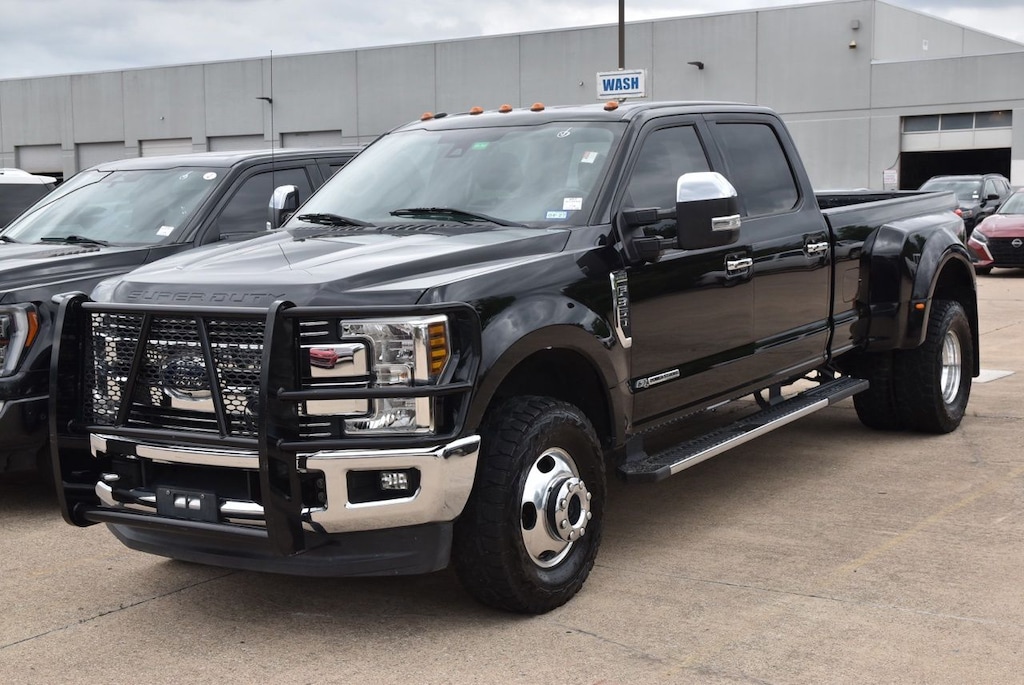 Used 2018 Ford F-350 Lariat Truck Crew Cab