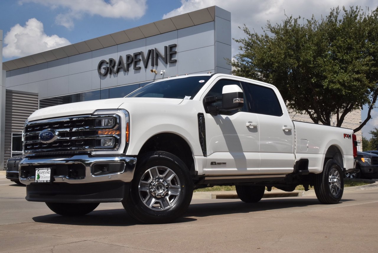 Used 2023 Ford F-250 Lariat Truck Crew Cab