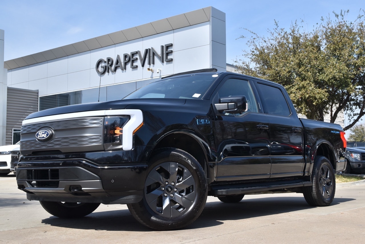 2025 Ford F-150 Lightning Lariat SuperCrew AWD