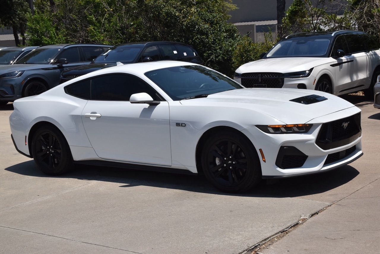 2024 Ford Mustang 5