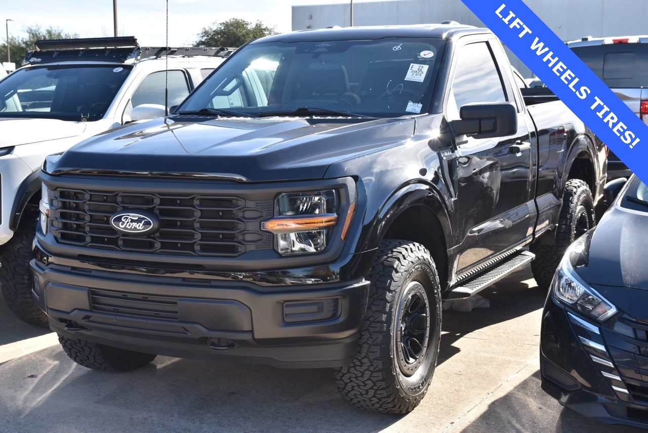2025 Ford F-150 XL's photo