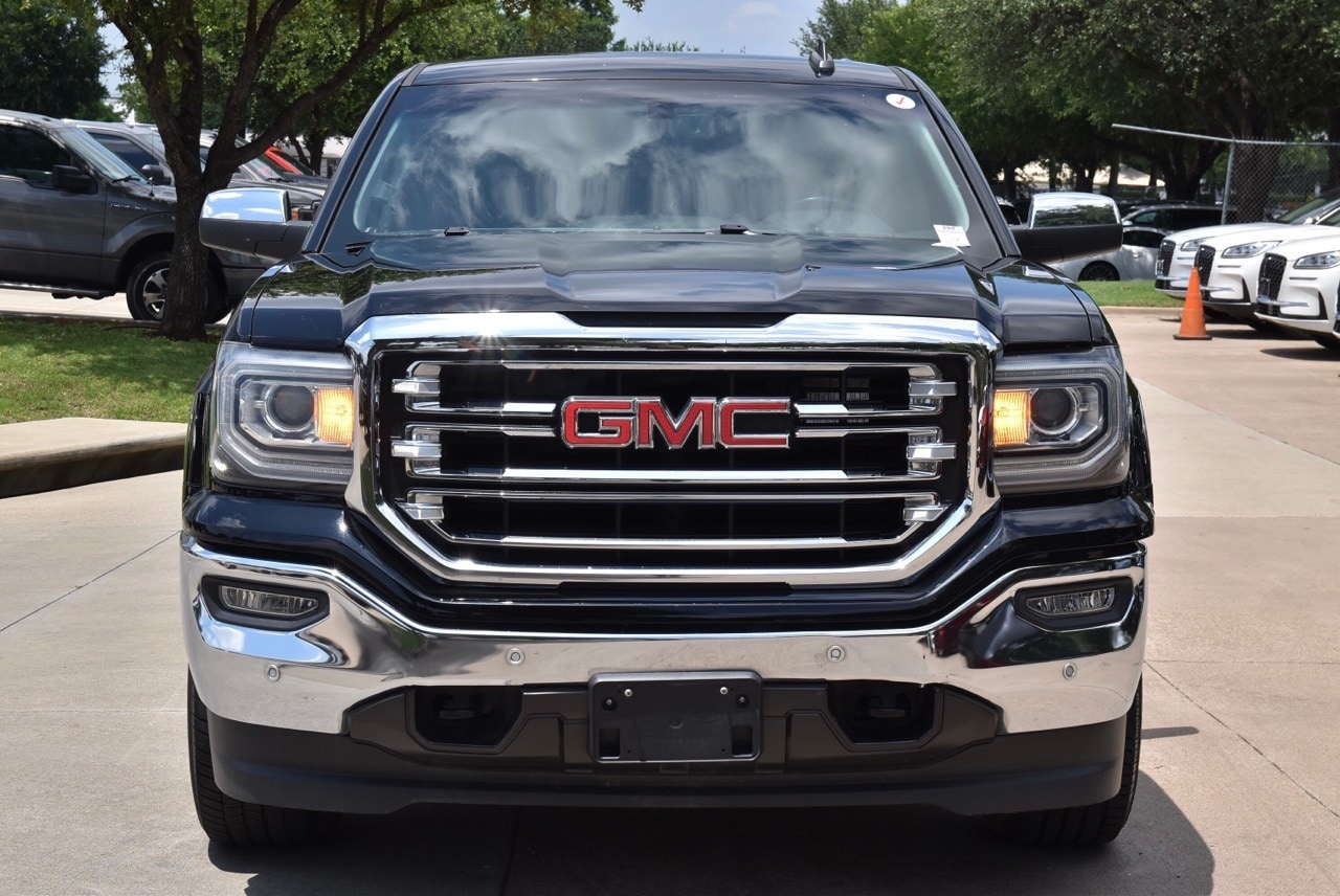 Used 2018 GMC Sierra 1500 SLT with VIN 3GTU2NEC9JG585377 for sale in Grapevine, TX