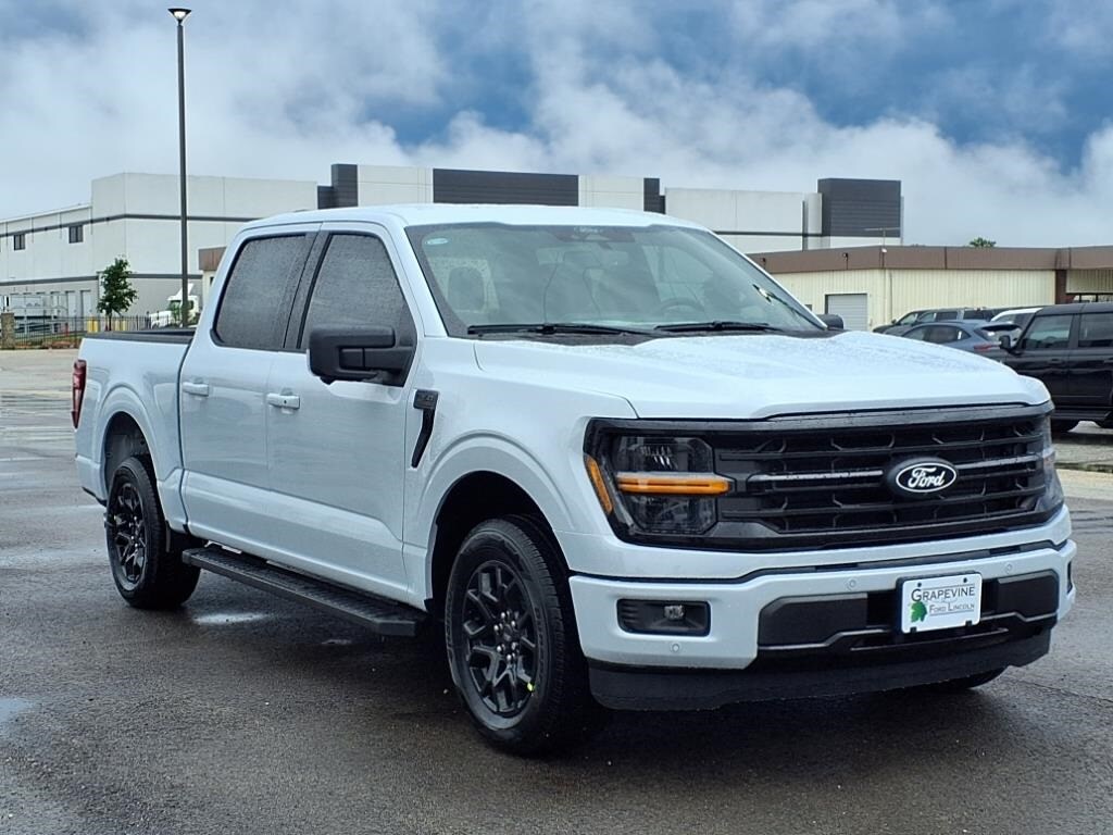 2025 Ford F-150 XLT photo 3