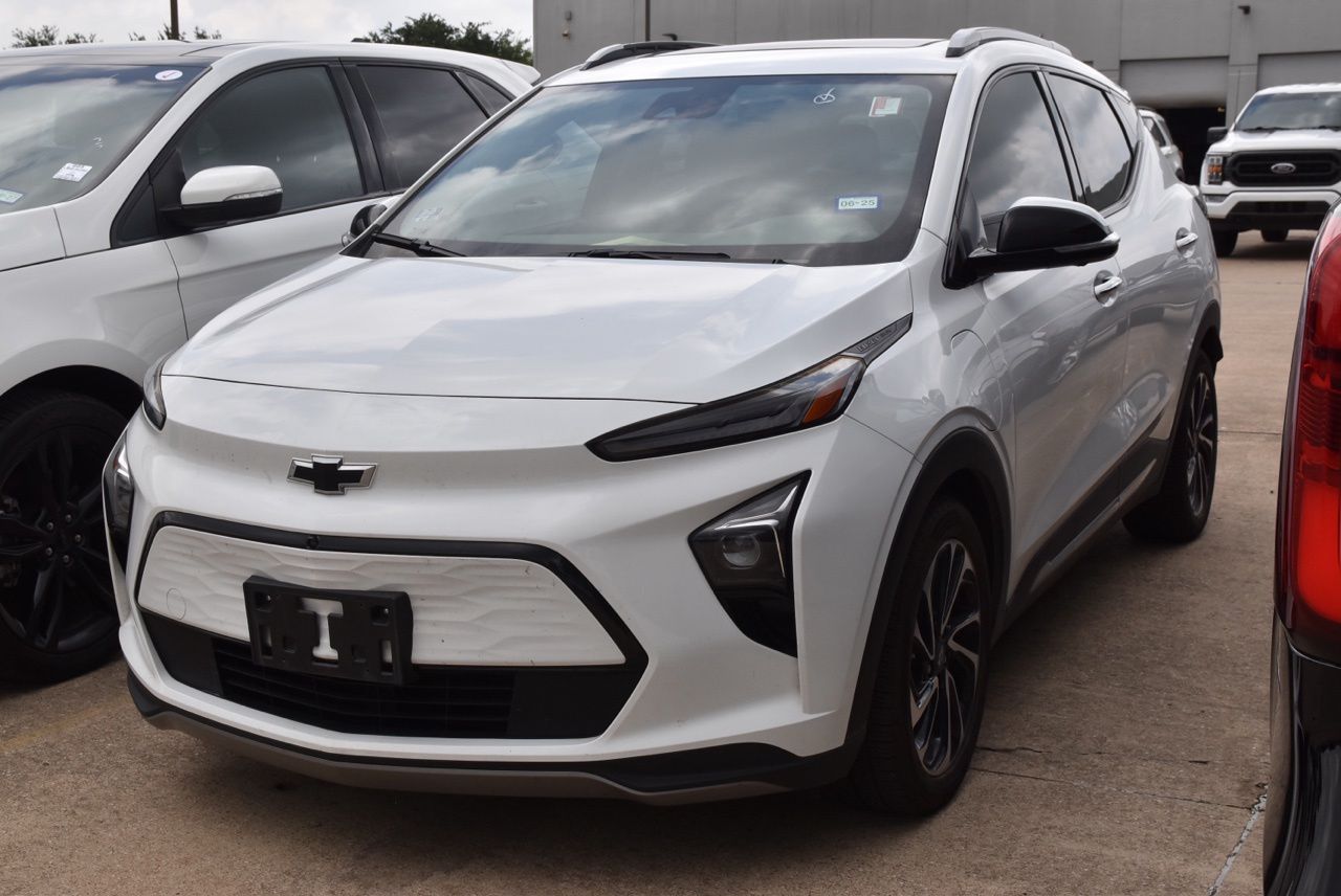 Used 2023 Chevrolet Bolt EUV Premier with VIN 1G1FZ6S03P4154519 for sale in Grapevine, TX