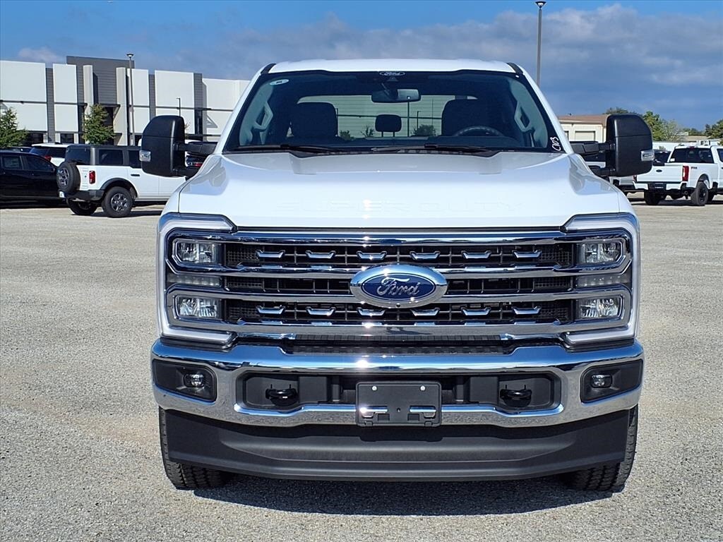 New 2026 Ford F-350 XLT Truck Crew Cab
