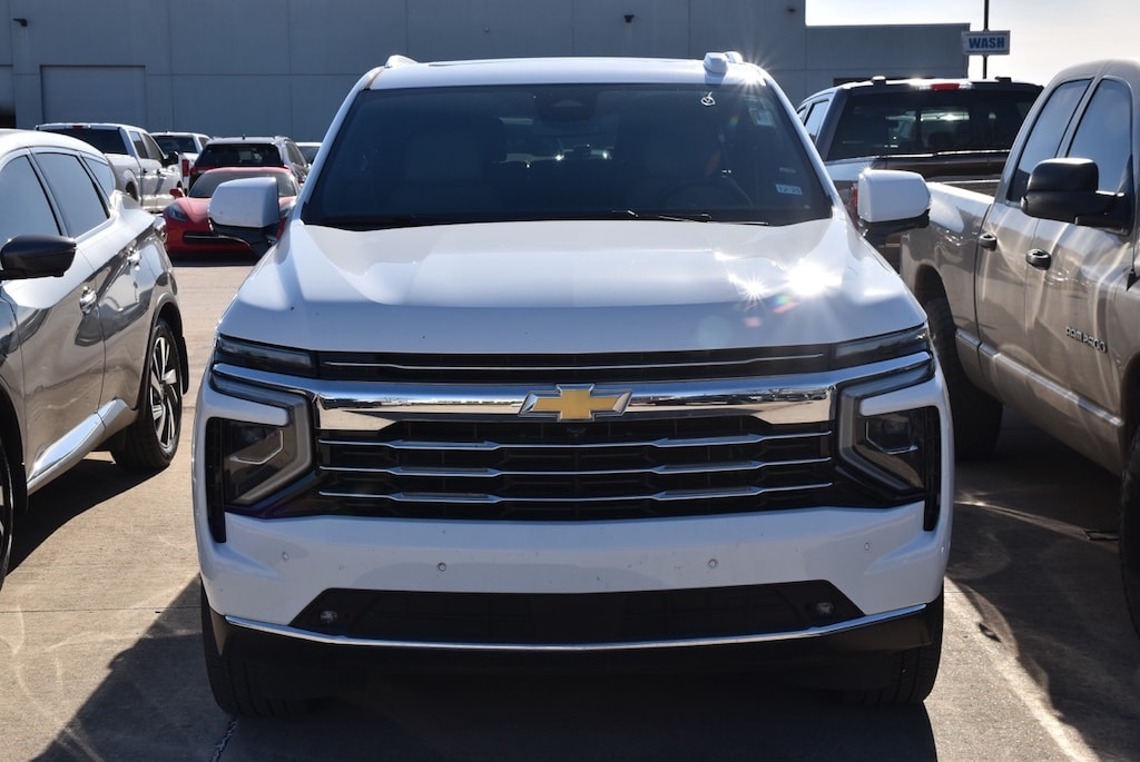 Used 2025 Chevrolet Suburban LT SUV