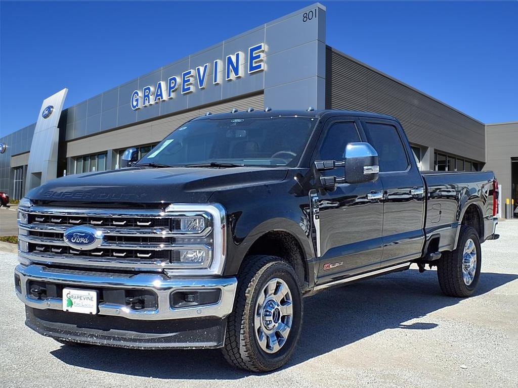 2026 Ford F-350 Super Duty King Ranch's photo