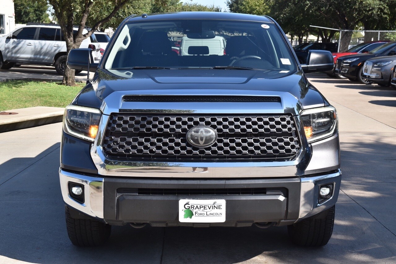 2018 Toyota Tundra SR5 photo 2