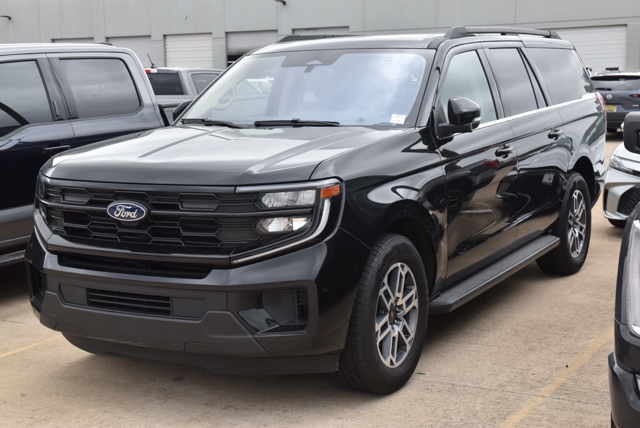 2025 Ford Expedition MAX Active RWD