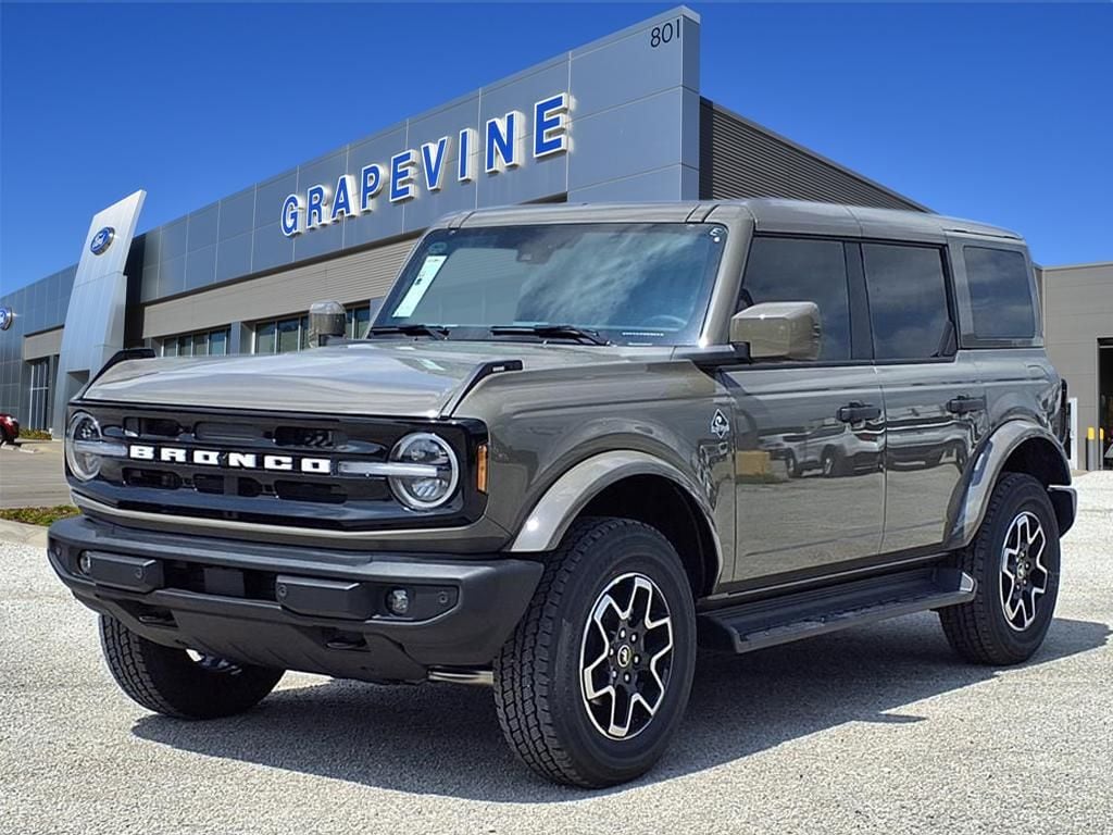 2026 Ford Bronco Outer Banks 4x4's photo