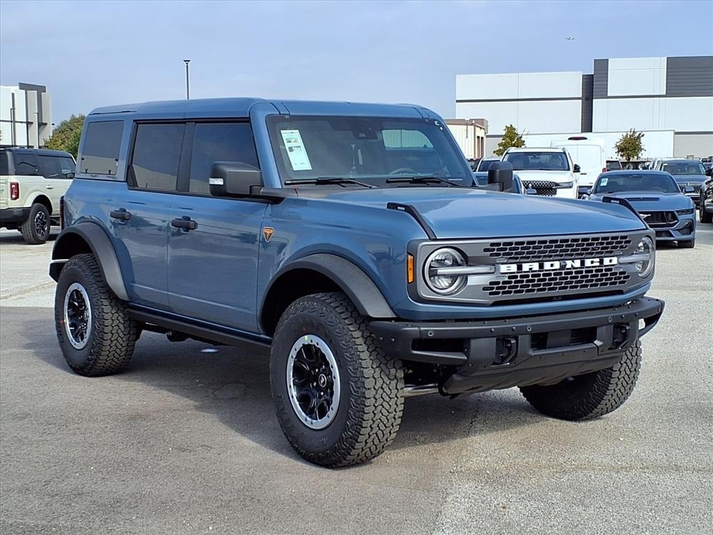 New 2025 Ford Bronco Badlands SUV