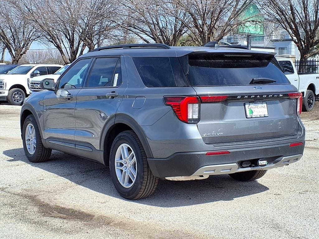 2026 Ford Explorer Active - Photo 6