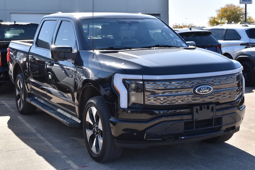 Used 2023 Ford F-150 Lightning Platinum Truck SuperCrew Cab