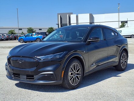 2025 Ford Mustang Mach-E Premium SUV