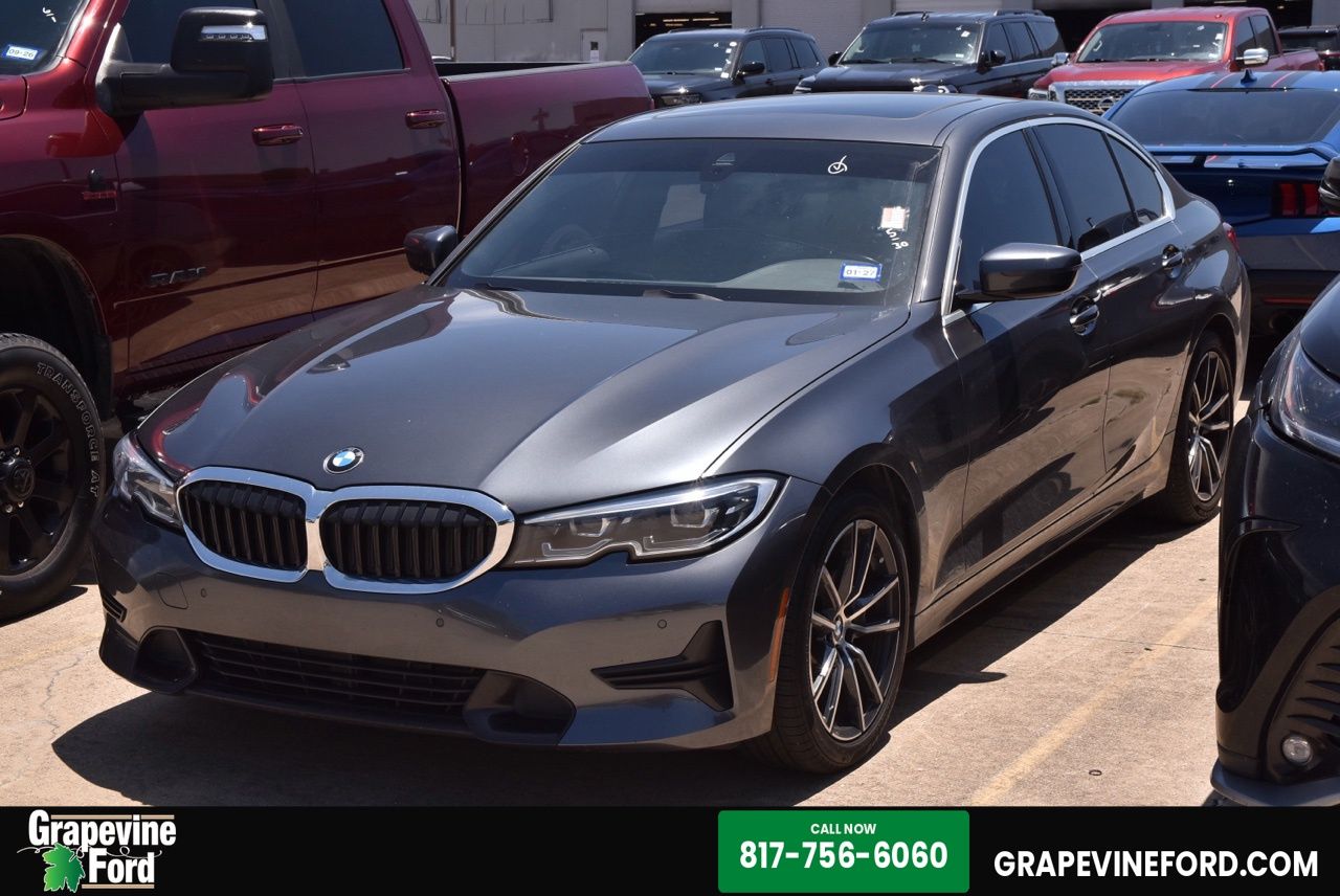 2019 BMW 3 Series 330i Sedan's photo