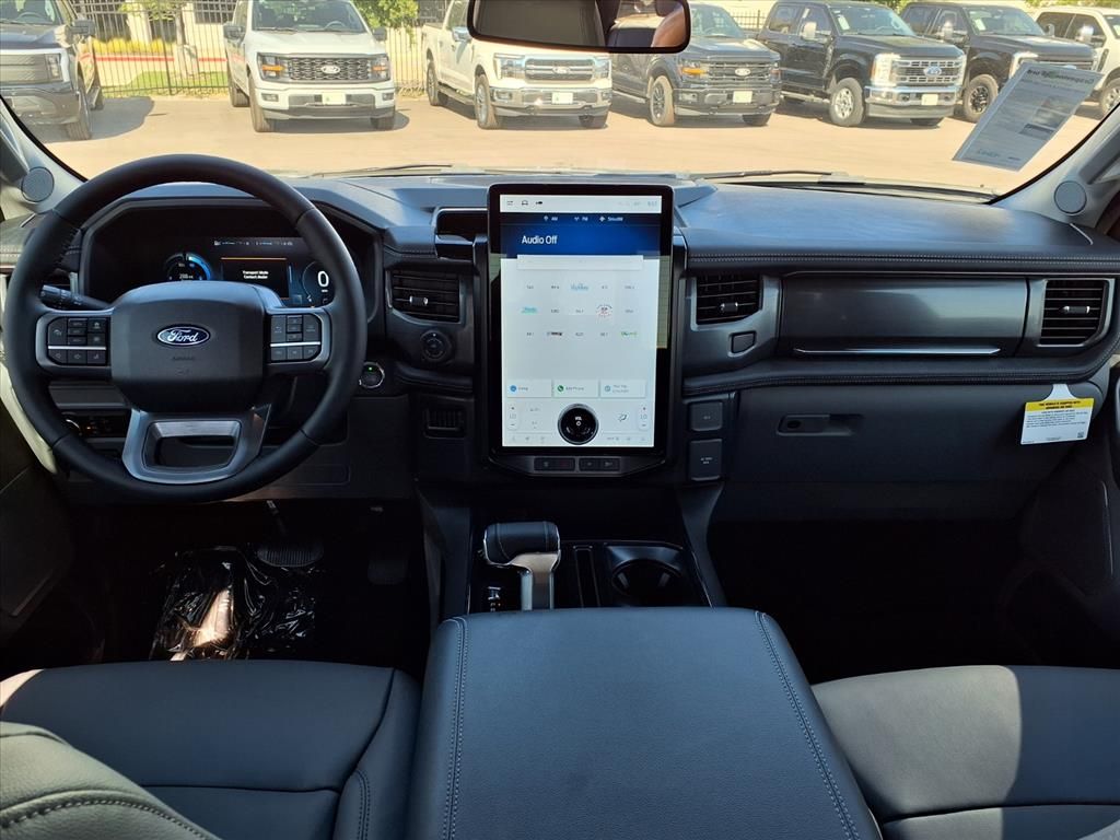 2025 Ford F-150 Lightning Flash - Photo 7