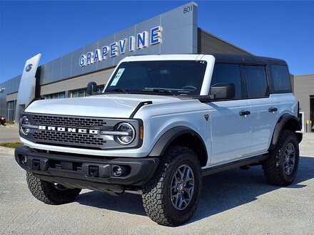 2025 Ford Bronco Badlands SUV