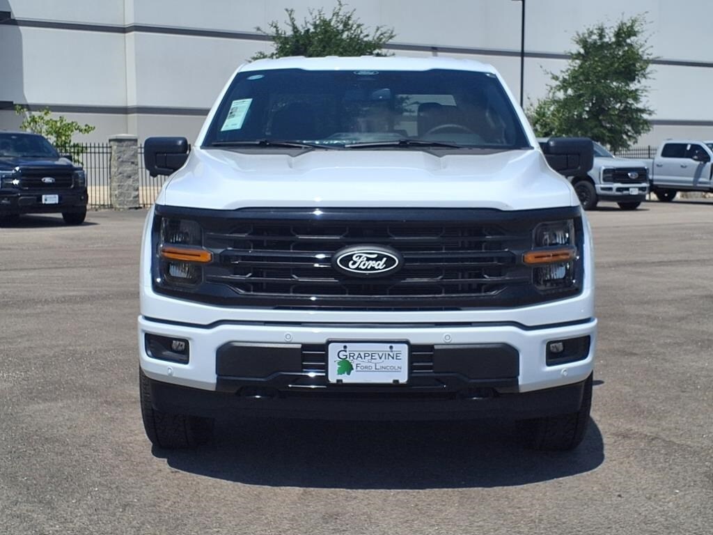 2025 Ford F-150 XLT photo 2