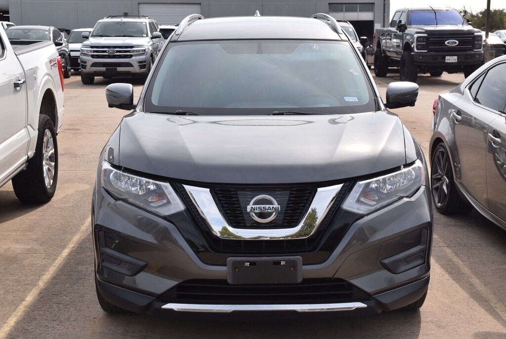 Used 2017 Nissan Rogue SV SUV