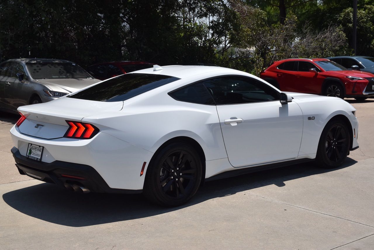 2024 Ford Mustang 7