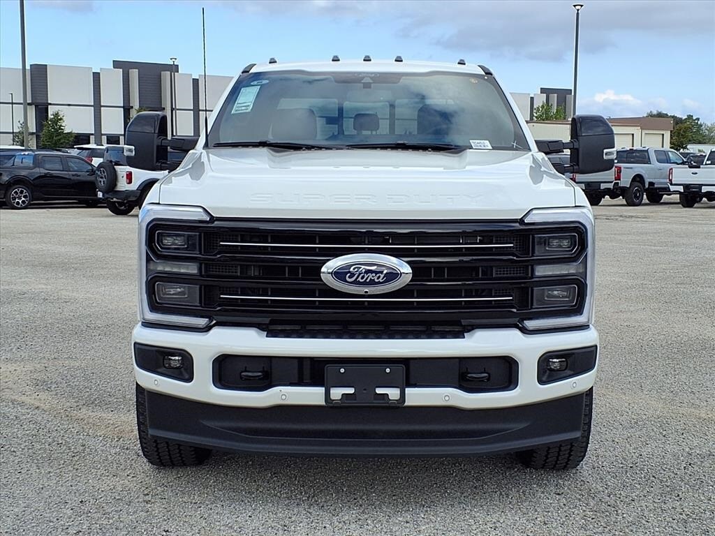 2026 Ford F-250 Platinum photo 2