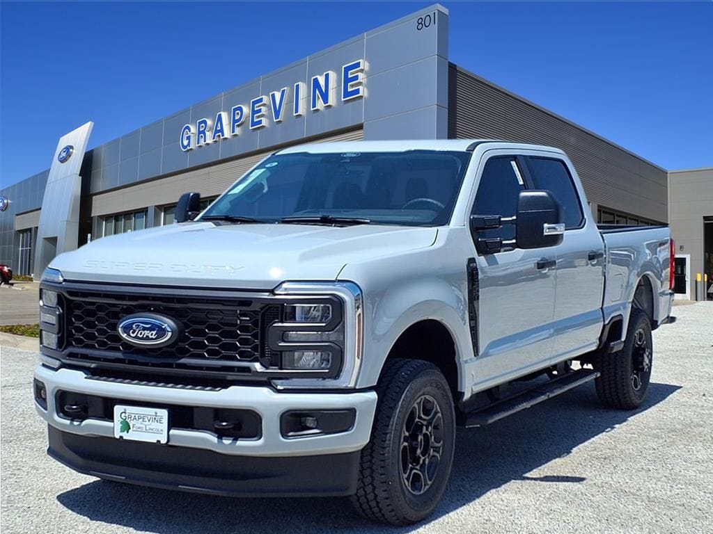 2026 Ford F-250 XL 4x4 Crew Cab 6-3/4' Box's photo