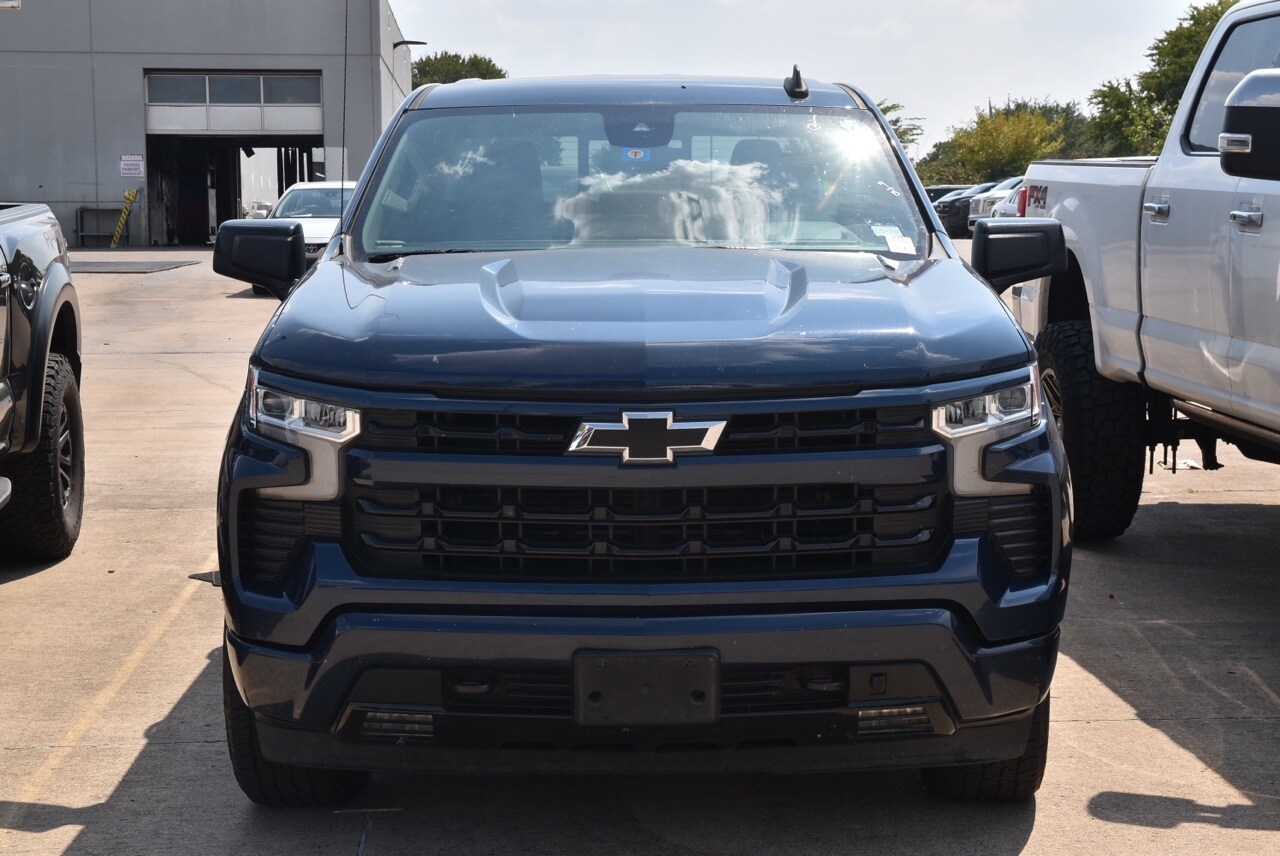 2022 Chevrolet Silverado 1500 RST photo 2
