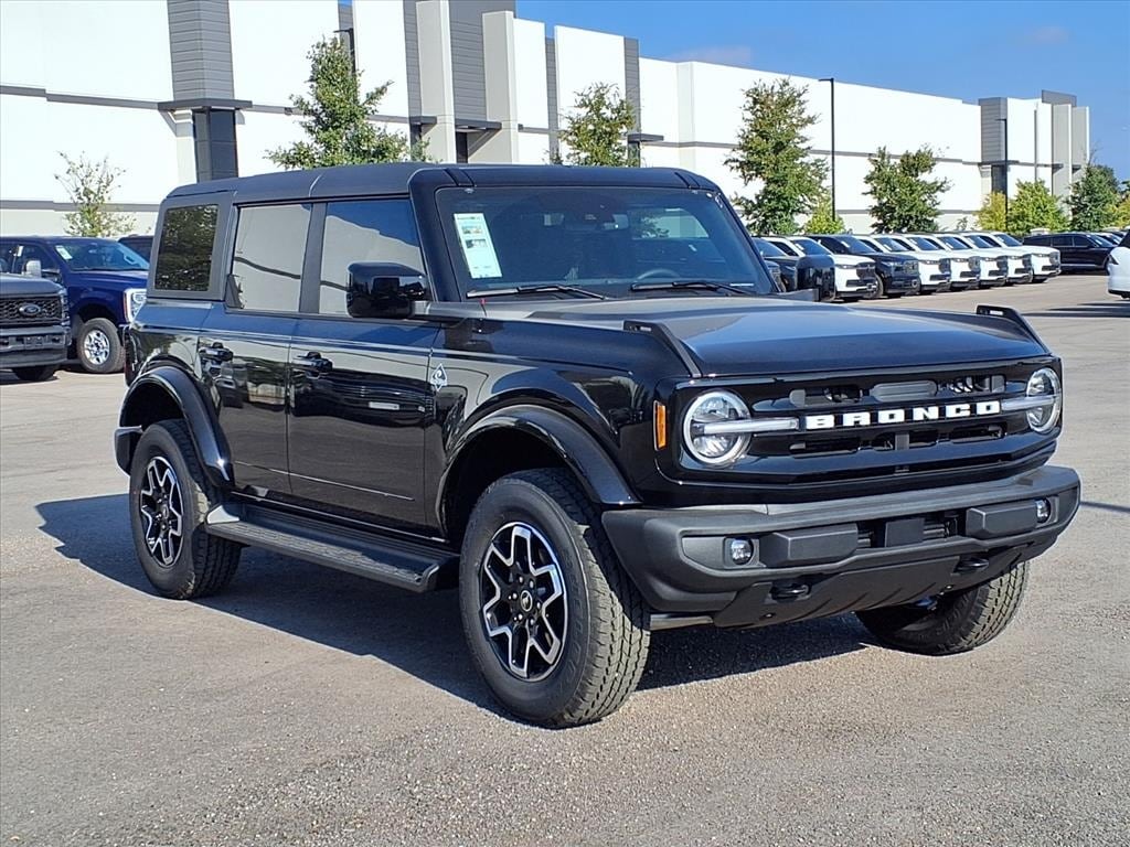 New 2025 Ford Bronco Outer Banks SUV