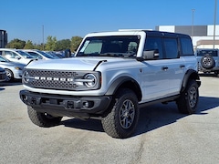 2025 Ford Bronco Badlands SUV