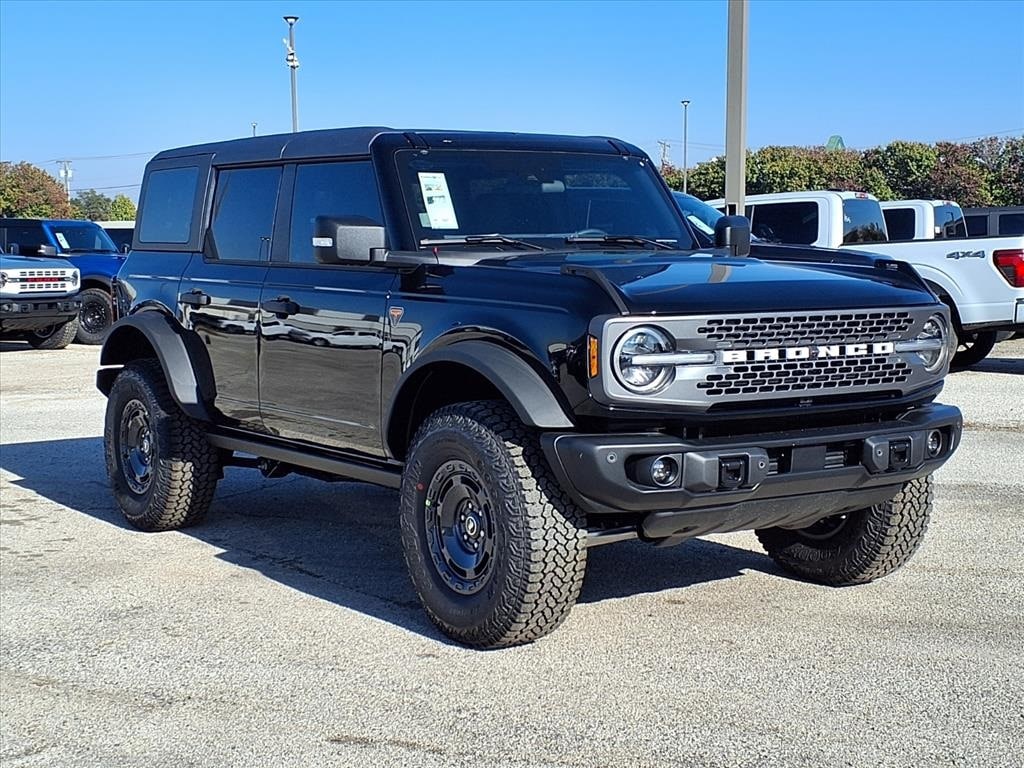 New 2025 Ford Bronco Badlands SUV
